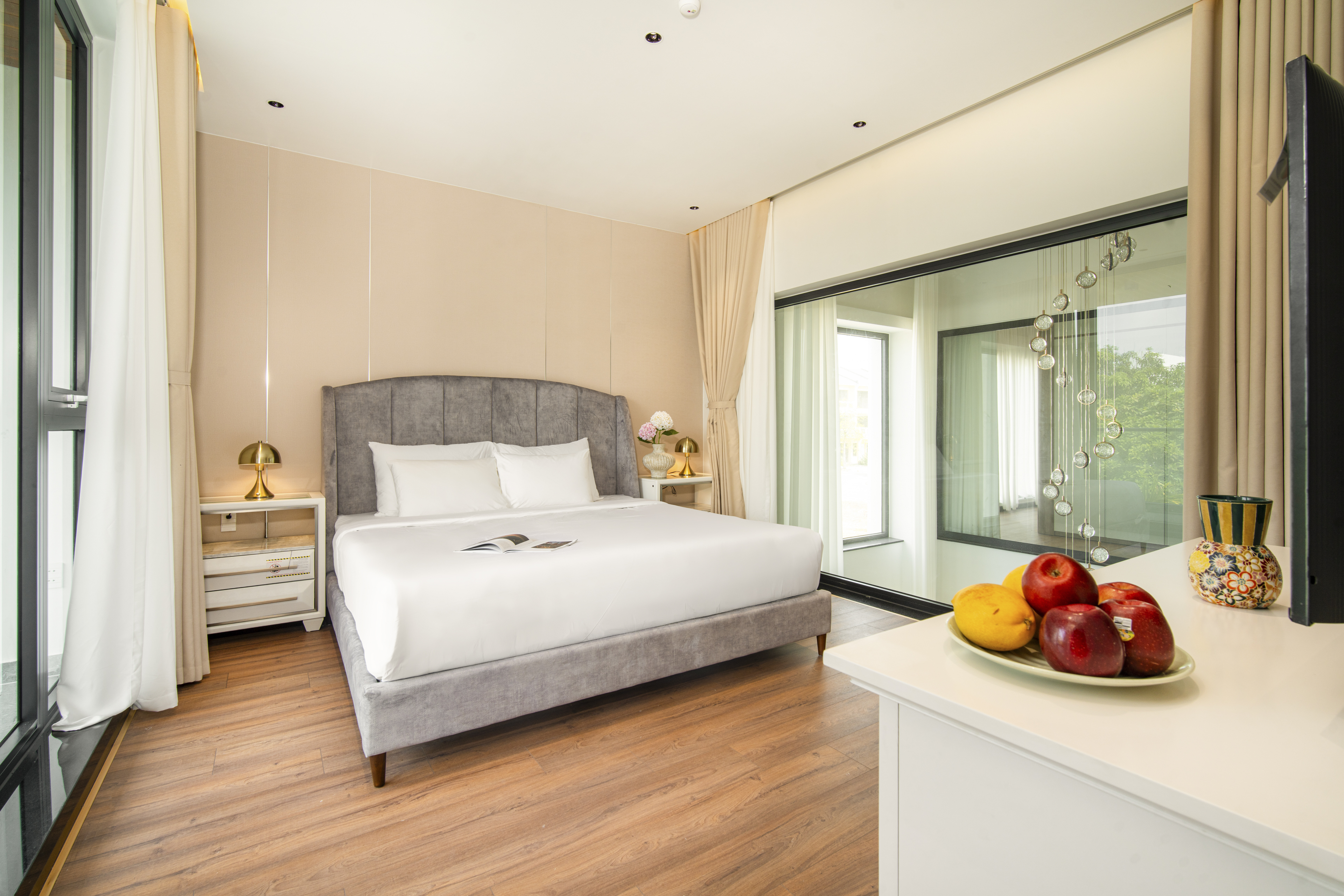 Bed room